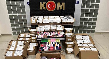 Turgutlu'da kaçak parfüm sevkiyatı polisin dikkatiyle engellendi