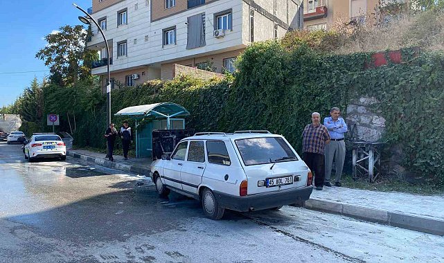 Turgutlu'da seyir halindeki otomobil alev aldı