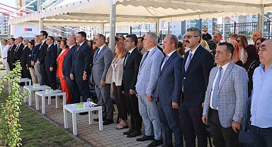 Türkiye geneli yapımı tamamlanan 97 okulun açılış töreni Diyarbakır'da gerçekleştirildi