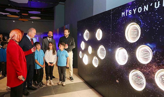 Türkiye'nin uzay yolculuğu anlatılıyor