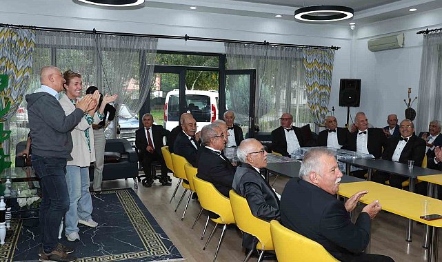 Ulu Çınarlar Yaşlı Yaşam ve Dayanışma Merkezi'ne Hollandalı akademisyenlerden ziyaret