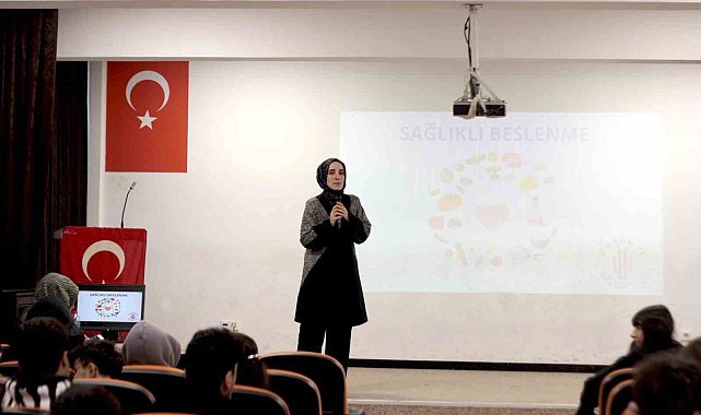 Ümraniye'de "Sağlıklı Gelecek için Sağlıklı Beslenme" eğitimleri üçüncü yılında