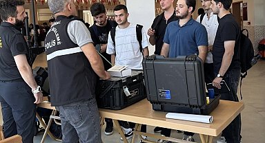 Üniversite öğrencilerine polisten bilgilendirme