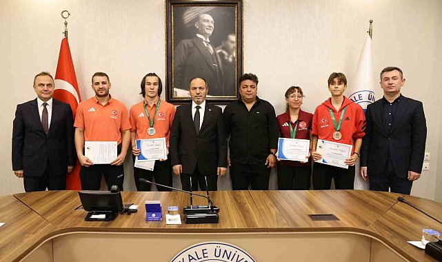 Üniversiteli gençler 2025 EUSA Avrupa Oyunlarından 3 madalyayla döndü
