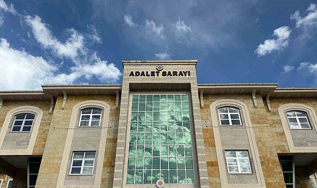 Uşak'ta babası, babaannesi ve komşusunu bıçaklayan şüpheli tutuklandı