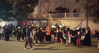 Üsküdar'da McDonald's şubesi açılmasını istemeyen mahalleliden protesto