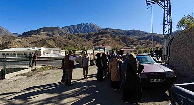 Uzundere'de yol mağduriyeti: 200 metrelik mesafe 3 kilometreye çıktı