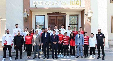 Vali Aydoğdu, sporcuları makamında ağırladı