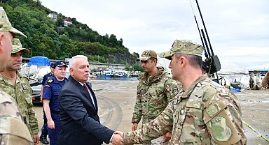 Vali Aziz Yıldırım: "Denizde şüpheli ya da tanımlayamadığınız herhangi bir cisim gördüğünüzde lütfen müdahale etmeyin"