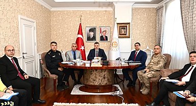 Vali Çiftçi, Bakanlar Yerlikaya ve Uraloğlu ile VKS toplantısına katıldı