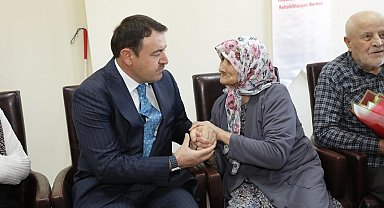 Vali Musa Işın'dan huzurevi ziyareti