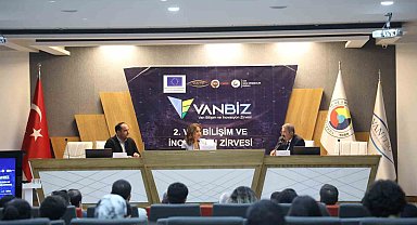 Van Bilişim ve İnovasyon Zirvesi büyük ilgi gördü