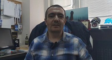 Van Gölü kıyısında yosun tabakası oluştu