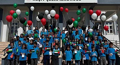 Van'da öğrenciler Filistin için tek yürek oldu