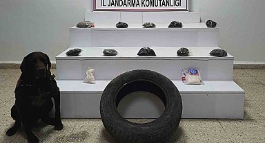 Van'da otomobil lastiğinde 6 kilo uyuşturucu ele geçirildi