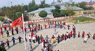 Van'da tüm okullarda eş zamanlı afet tatbikatı gerçekleştirildi