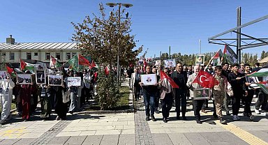 Van'da üniversite öğrencilerinden Gazze'ye destek yürüyüşü