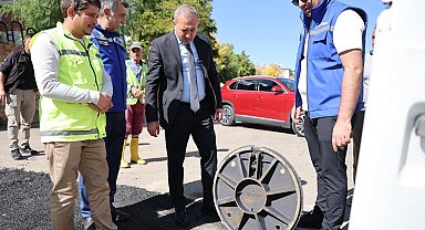 Yağmur suyu hattından doğalgaz borusu geçirilmiş