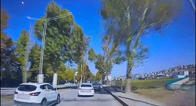 Yalova'da makaslar atarak trafiği tehlikeye sokan sürücüye ceza