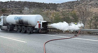 Yanan karbondioksit tankerine profesyonel müdahale felaketi önledi