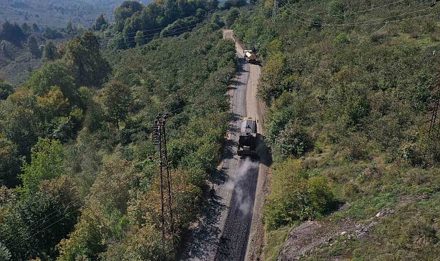 Yarım asırlık yol sorunu, sıcak asfalt ile çözülüyor