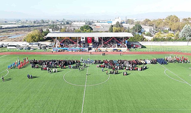 Yenişehir stadyumunda cumhuriyet coşkusu