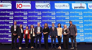 Yılın ekibine Smart-i Awards 2025'te altın ödül