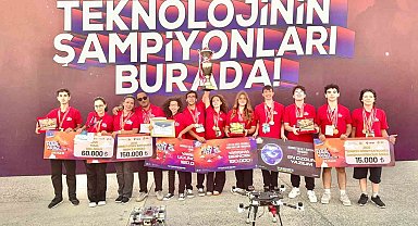Yılın öğretmeni ve ekibi 2025 TEKNOFEST'in gözdesi oldu