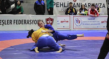 Yozgat'ta düzenlenen Kuşak Güreşi Türkiye Şampiyonası tamamlandı