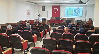 Yurt çalışanlarına hijyen eğitimi verildi