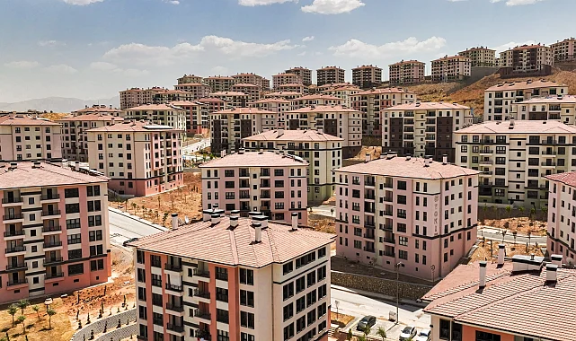 11 ilde mutlu sona az kaldı... Bakan Kurum il il konutlarda son durumu paylaştı