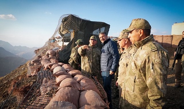 2. Ordu Komutanı Korgeneral Topaloğlu sınır noktasında