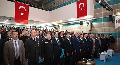 24 Kasım Öğretmenler Günü Muş'ta törenle kutlandı