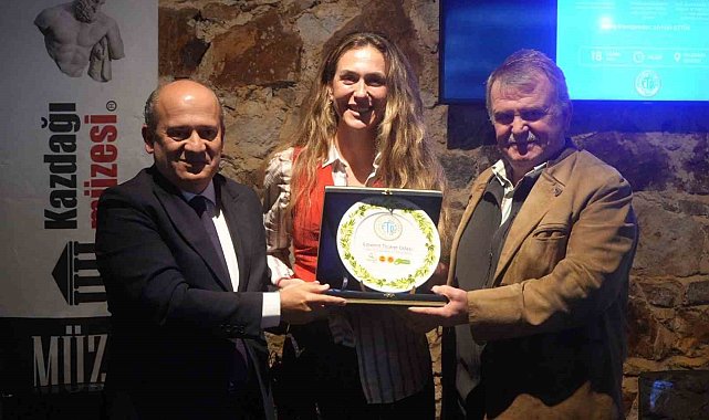 'Dünya bir yana, ben bir yana' söyleşisi