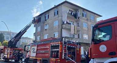 4 katlı binada yangın paniği