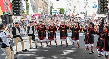 4. Uluslararası Tarsus Festivali renkli görüntülerle tamamlandı