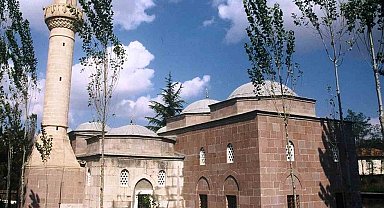 5 asırlık camiye restorasyon