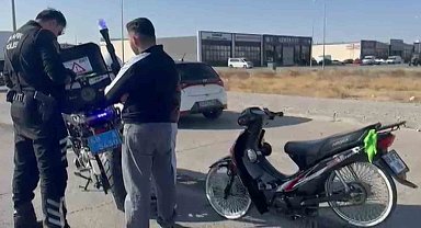 Abartı egzozlu motosiklet sürücüsüne 9 bin 267 lira ceza