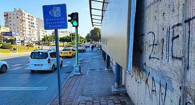 Adana'da engelli rampasına engel