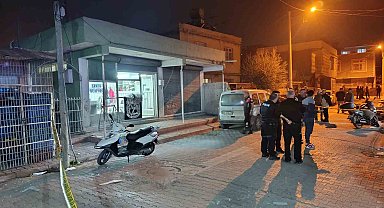 Adana'da erkek kuaföründe silahlı kavga: 7 yaralı