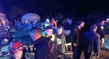 Adana'daki zincirleme kazada yaralanan sürücü kaldırıldığı hastanede hayatını kaybetti