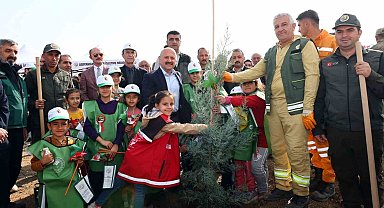 Adıyaman'da 10 bin 500 fidan toprakla buluştu