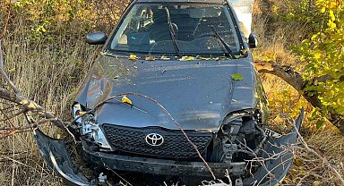 Adıyaman'da iki otomobil kafa kafaya çarpıştı: 2 yaralı