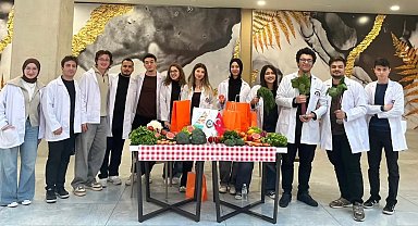 ADÜ Tıp fakültesi öğrencilerinden sağlıklı beslenme farkındalık etkinliği