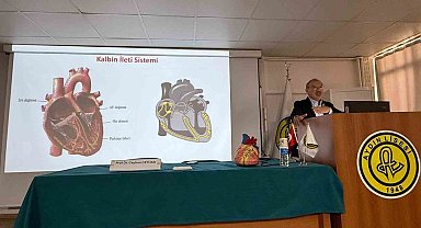 ADÜ'lü akademisyen Aydın Lisesi'nde öğrencilerle buluştu