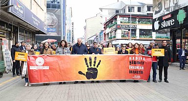 Ağrı'da kadına yönelik şiddete karşı farkındalık yürüyüşü