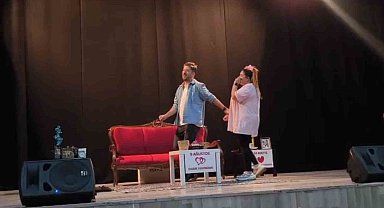 Ağrı'da "Ruh öküzüm" tiyatro oyunu sahnelendi