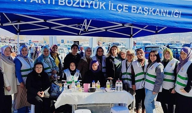AK Parti Bilecik teşkilatı Bozüyük'te vatandaşla buluştu