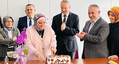 AK Parti öğretmenleri unutmadı