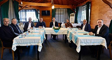 AK Parti Sakarya Teşkilatı yeni projeler için bir araya geldi